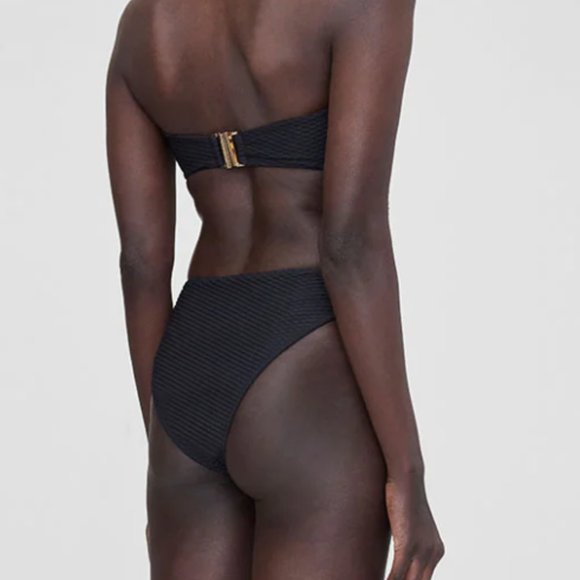 Zahra One Piece - Picture 3 of 3